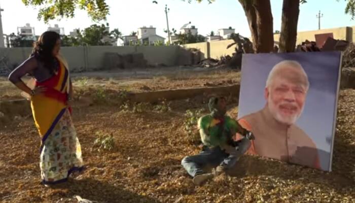 Holi mein GST Jor ke was a superhit, have you heard Nirahua-Amrapali’s Jaldi purana biwi band kara Modi Ji?
