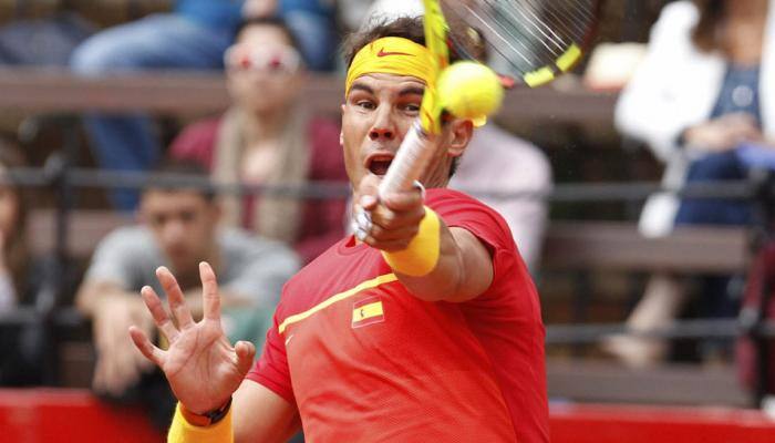 Rafael Nadal crushes Alexander Zverev as Spain reach Davis Cup semis