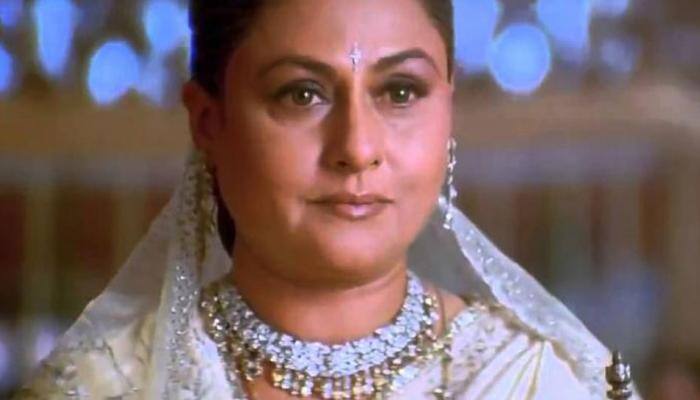 Jaya Bachchan rings in 70th birthday