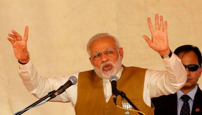PM Modi holds Swachhagraha in Motihari, says Mohandas became Mahatma in Bihar