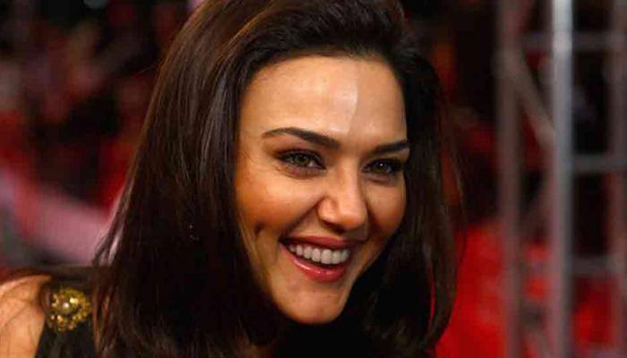 Preity Zinta shows how to sweat it out at gym — See videos