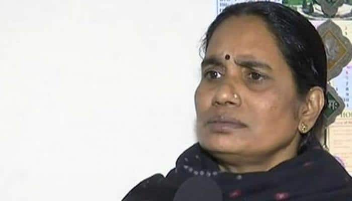 What about those who are above 12 years: Nirbhaya&#039;s mother on death for child rapists