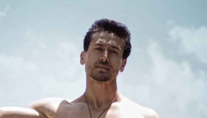 Tiger Shroff's latest pic will make men green with envy and women drool - See
