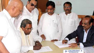 Karnataka polls: Siddaramaiah files papers from second seat, nomination ends