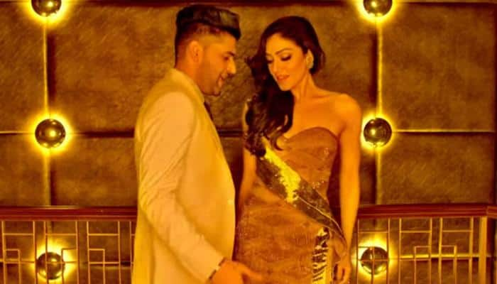 Guru Randhawa-Khushali Kumar&#039;s &#039;Raat Kamaal Hai&#039; song will push you to dance floor right away—Watch