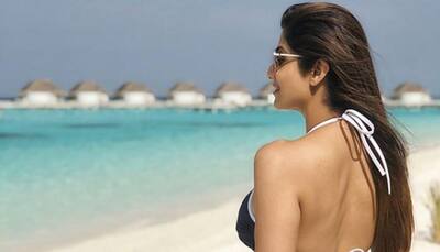 Shilpa Shetty soaks up the sun in bikini, imitates Shah Rukh Khan in this pic