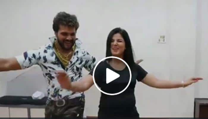 Watch Khesari Lal Yadav and Smriti Sinha&#039;s dance rehearsal video for Bhojpuri Awards