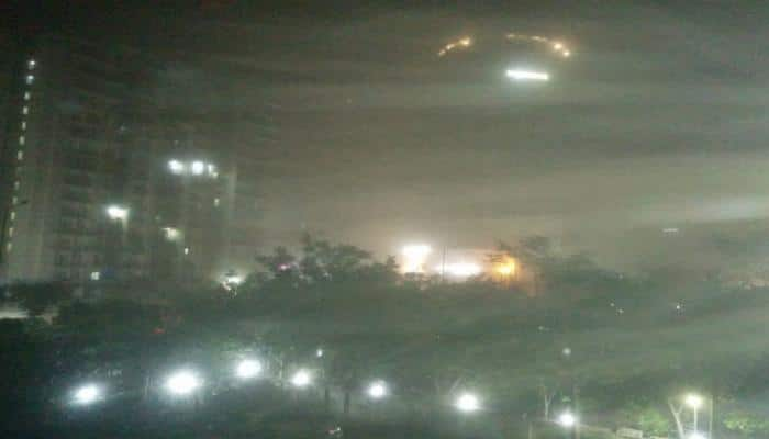 Dust storm lashes Delhi and adjoining areas of NCR, emergency services put on alert