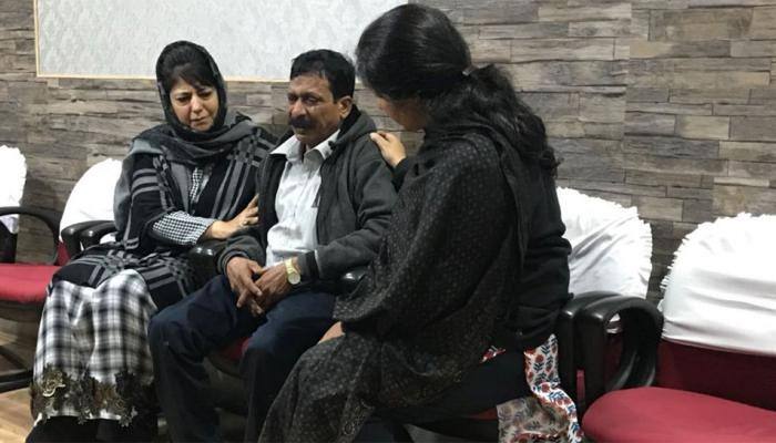 Tourist from Tamil Nadu killed in stone-pelting incident in J&amp;K; Mehbooba Mufti says &#039;my head hangs in shame&#039;