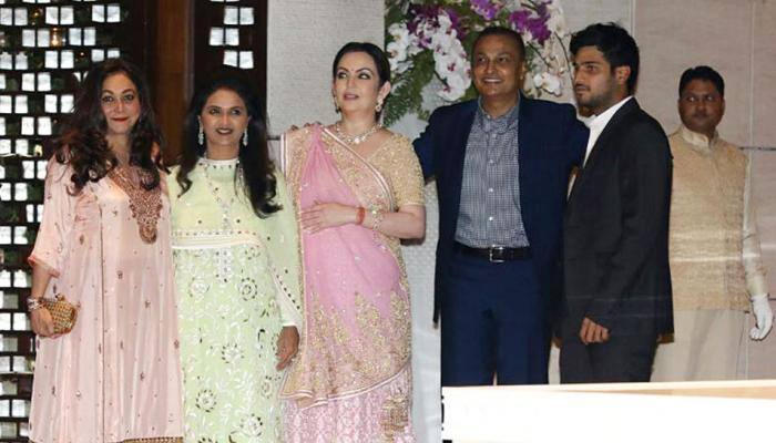 Isha Ambani-Anand Piramal engagement: Shah Rukh Khan, Ranbir Kapoor attend power bash—Pics