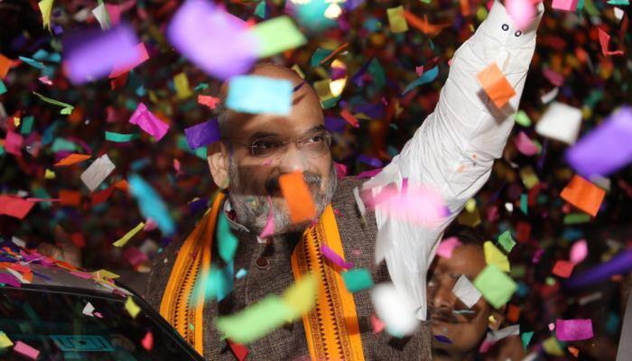 Amit Shah's convoy attacked by protestors seeking special status for Andhra Pradesh