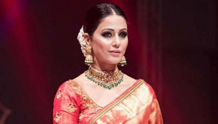 Former 'Bigg Boss 11' contestant Hina Khan sings Kashmiri version of Dilbaro song from 'Raazi'—Watch