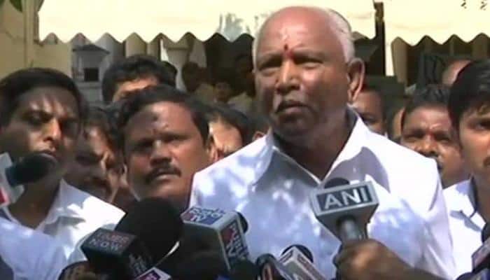 Karnataka: BJP&#039;s CM face BS Yeddyurappa meets Governor, stakes claim to form government 