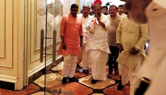 Siddaramaiah meets Congress MLAs in Hyderabad before crucial trust vote on Saturday