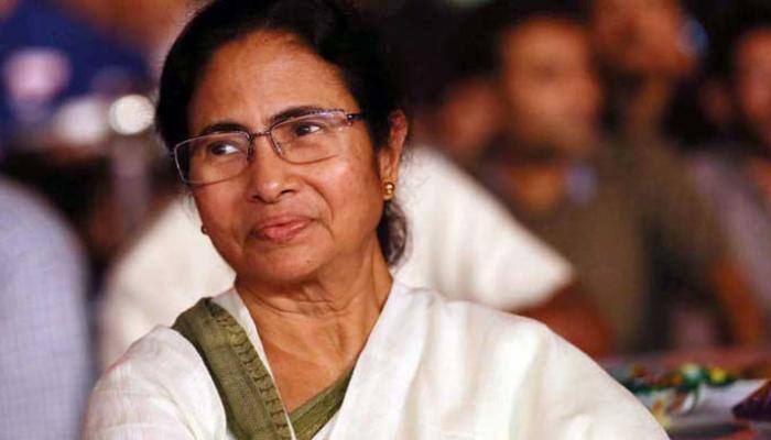 Mamata Banerjee calls Yeddyurappa&#039;s resignation &#039;victory of regional front&#039;