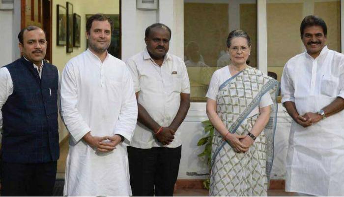 Sonia, Rahul Gandhi to attend Kumaraswamy&#039;s oath-taking ceremony in Bengaluru
