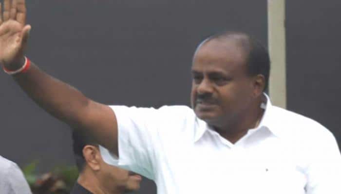 PM Narendra Modi calls up HD Kumaraswamy, assures all help