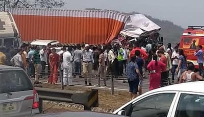 Six vehicles collide on Mumbai-Pune Expressway, many injured, traffic disrupted