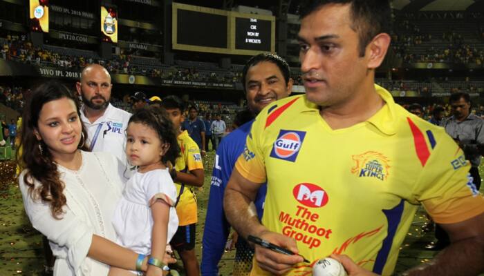 CSK’s Murali, Bravo and Rayudu inaugurate largest store of Seven by MS Dhoni in Chennai