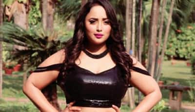 Bhojpuri siren Rani Chatterjee sets the stage on fire with her dance moves on 'Gamjha Bichaike' song—Watch 