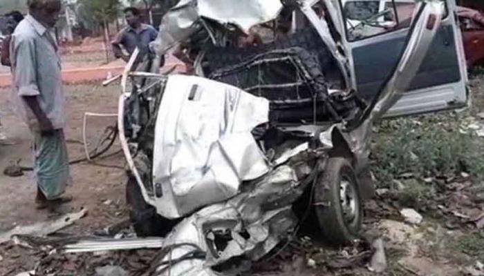 Woman two kids killed in Agra road accident