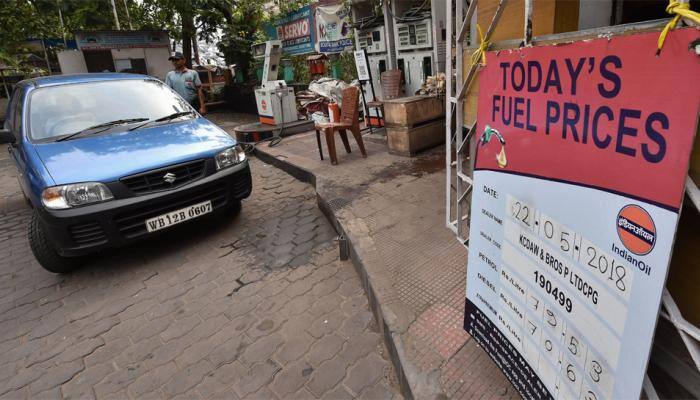 Must move to 'alternative' fuels to tackle petrol and diesel price hike: Nitin Gadkari
