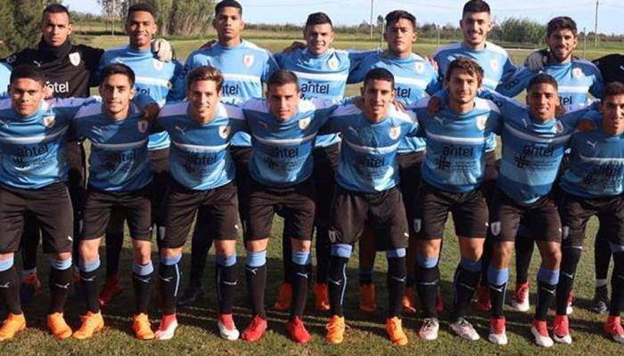 Gaston Ramirez left out of Uruguay World Cup squad