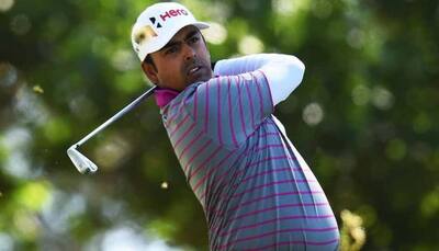 Anirban Lahiri blazes on front but nine halts on back stretch; Woods excels at seventh