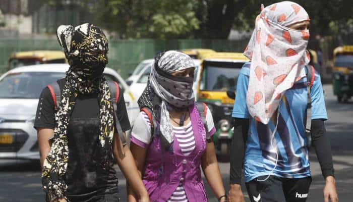 Warm conditions prevail in most parts of north India; dust storm &#039;very likely&#039; in 13 UP districts on Monday