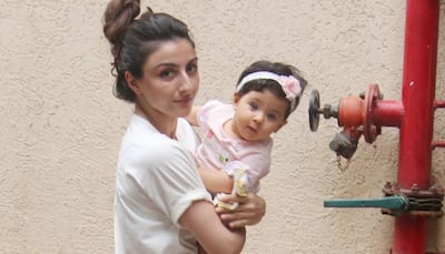 Inaaya Naumi Kemmu steps out with mommy Soha Ali Khan and the pics are unmissable!