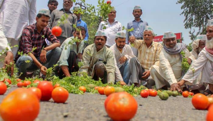 Mixed response on day four of farmers&#039; stir; prices of agricultural produce rise in some urban areas