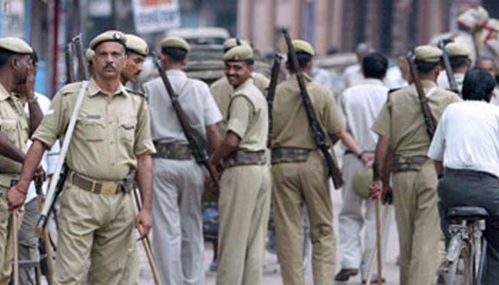 Lashkar-e-Toiba threatens bomb blasts at Hindu temples in UP, high alert sounded Lashkar-e-Toiba threatens bomb blasts at Hindu temples in UP, high alert sounded