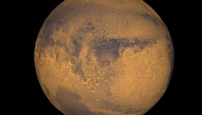 Is there life on Mars? NASA finds curious new pointers