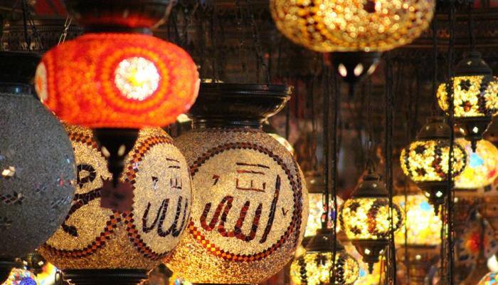 Eid ul-Fitr 2018: Best Whatsapp, Facebook and text messages for your loved ones