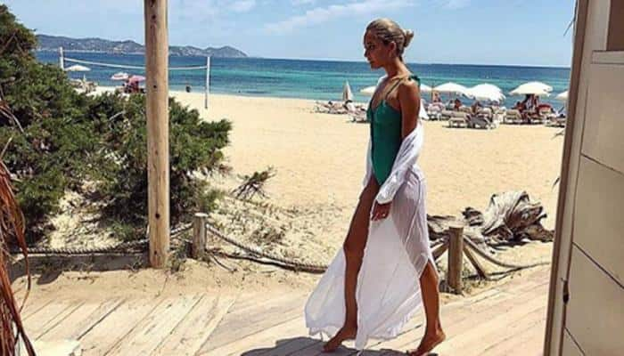 Lisa Haydon chilling in beachwear is a sight to behold—See pics