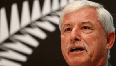 New Zealand cricket legend Richard Hadlee undergoes surgery for bowel cancer