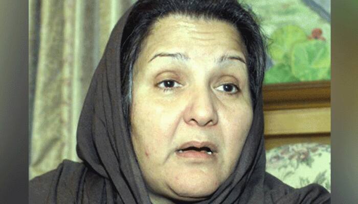 Nawaz Sharif&#039;s wife Kulsoom suffers cardiac arrest