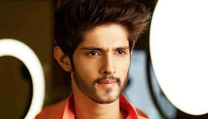 Ex-Bigg Boss contestant Rohan Mehra blasts airline for misbehaviour, abusing female co-passenger 