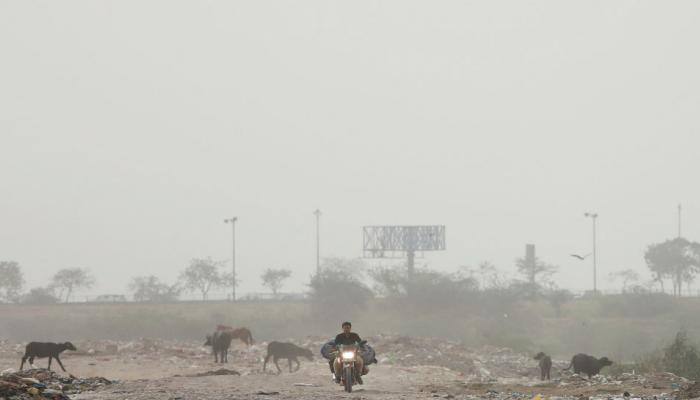 Dust pollution triggers breathing issues in healthy people, worsens plight of asthma patients in Delhi