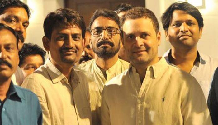 Watch: Gujarat Congress leader Alpesh Thakur showers wads of notes at devotional event