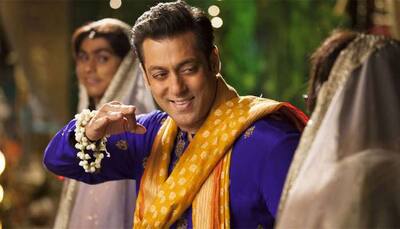 Salman Khan dancing to 'Munni Badnaam Hui' song at Da-bangg tour is breaking the internet—Watch