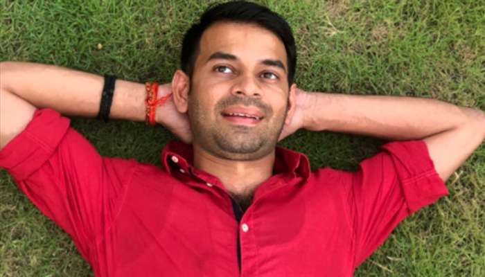 Tej Pratap Yadav set for his big Bollywood debut, shares first look poster!