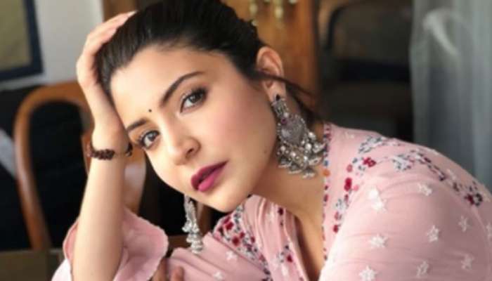 Anushka Sharma wraps 'Zero', shares adorable picture