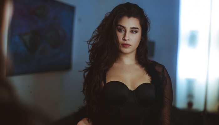 Fifth Harmony wishes Lauren Jauregui a happy birthday with a cool GIF!