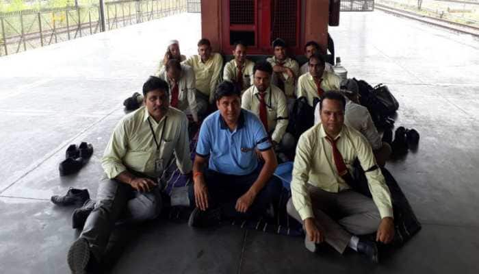Delhi Metro may come to a grinding halt as employees threaten strike