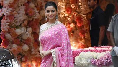 Alia Bhatt leaves Ranbir Kapoor's mom Neetu impressed with her stunning saree look 