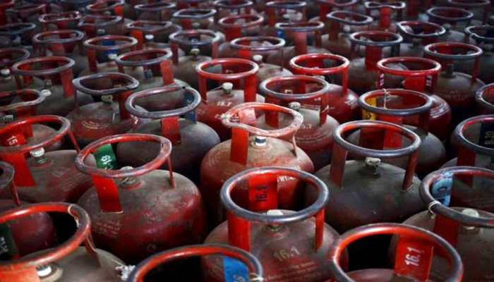 LPG price hiked by Rs 2.71, subsidised cylinder to cost Rs 493.55 in Delhi