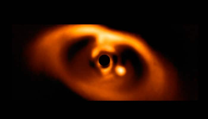 First confirmed image of a newborn planet captured using SPHERE