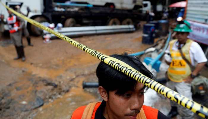 Divers draw up high-profile rescue plan as Thai boys remain stuck in cave