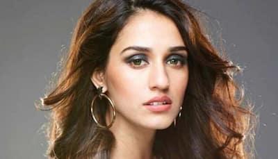 Disha Patani looks captivating in metallic, picture sets Instagram on fire